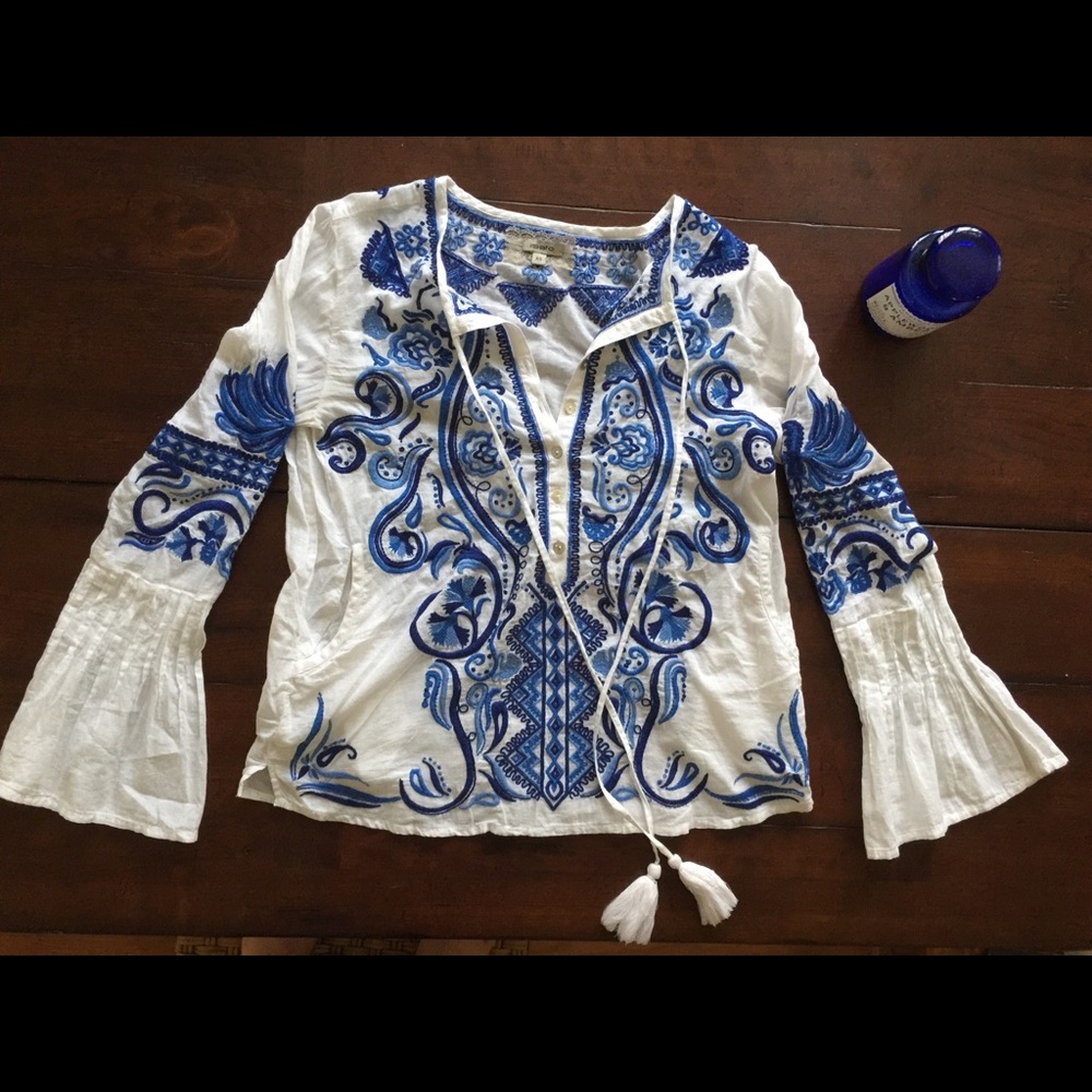 SOLD Anthropologie embroidered beach boho shirt